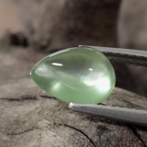 Prehnita verde natural 1,85ct, formato de pêra, transparente