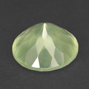 Prehnita verde natural 6,06ct, corte redondo, translúcido