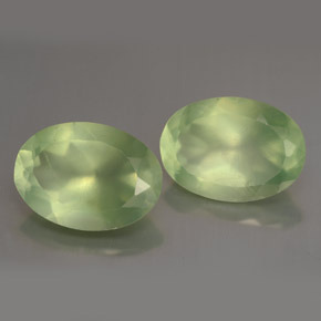 Pedras preciosas de prehnita verde natural de  ct, corte oval, transparente