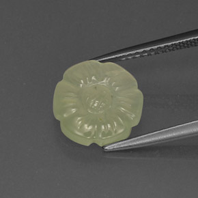 Prehnita verde natural 2,98ct, forma extravagante, translúcido