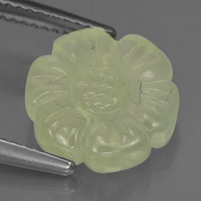 Prehnita verde natural 4,85ct, forma extravagante, translúcido