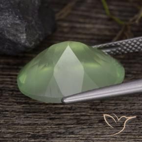 Prehnita verde natural 8,88ct, corte oval, translúcido