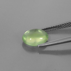 Prehnita verde natural 2,11ct, corte oval, transparente