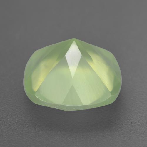 Prehnita verde natural 6,33ct, almofada cortada, transparente