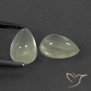 Pedras preciosas de Prehnite Verde acinzentado natural de 2.73 ct, Formato de pêra, Transparente