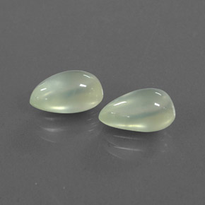 Pedras preciosas de prehnita verde natural de  ct, formato de pêra, transparente