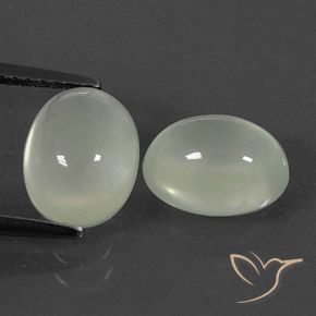 Pedras preciosas de Prehnite Olive Green  natural de 5.18 ct, oval, Transparente/Translúcido
