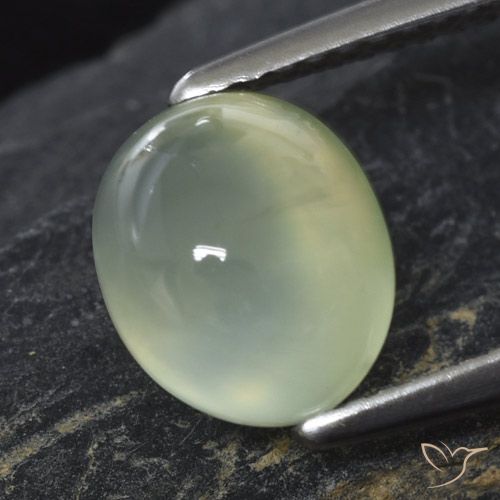 3.21ct Natural Pale Green  Prehnite, oval, Transparente