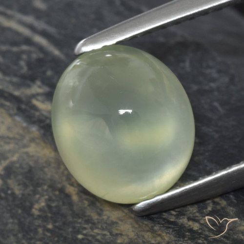 2.77ct Natural Pale Pear Green  Prehnite, oval, Transparente