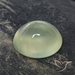 Prehnite Pale Pear Green  Natural 2.77ct, oval, Transparente