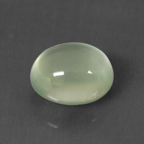 Prehnita verde natural 3,10ct, corte oval, transparente
