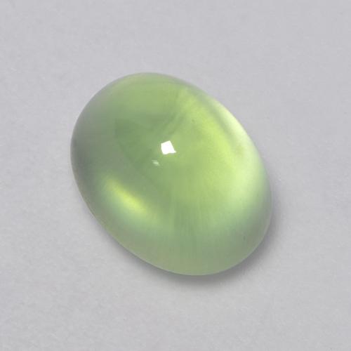 Prehnita verde natural 2,74ct, corte oval, transparente