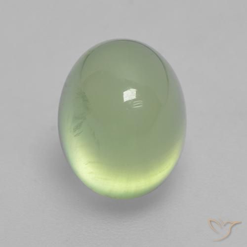 Prehnita verde natural 2,70ct, corte oval, transparente
