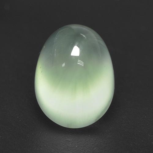 Prehnita verde natural 2,70ct, corte oval, transparente