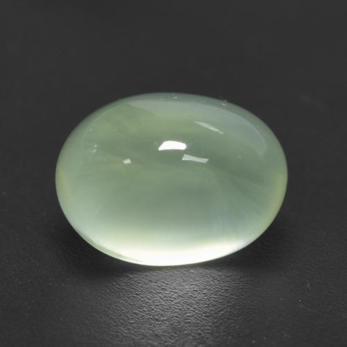 Prehnita verde natural 2,70ct, corte oval, transparente