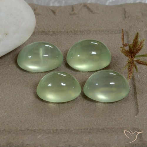 8.18ctw Natural Pale Pear Green  Prehnite, oval, Transparente