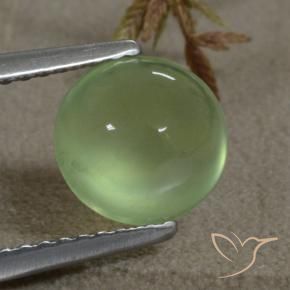 Prehnite Medium Green  Natural 2.11ct, oval, Transparente