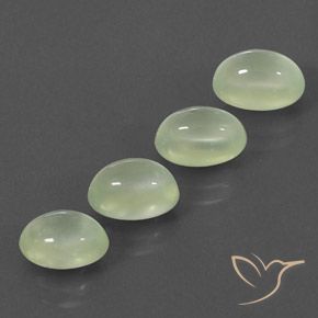 Pedras preciosas de Prehnite Pale Pear Green  natural de 6.39 ct, oval, Transparente/Translúcido