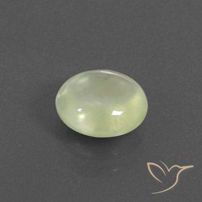 Prehnite Olive Green  Natural 1.84ct, oval, Transparente