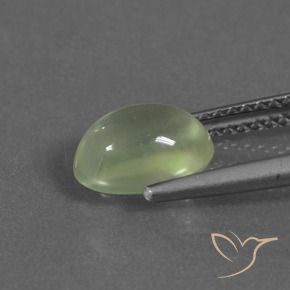 Prehnite Medium Green  Natural 1.69ct, oval, Transparente