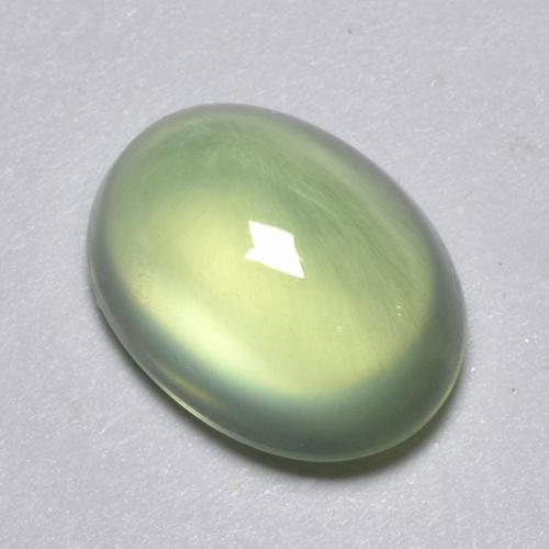 Prehnita verde natural 2,13ct, corte oval, transparente