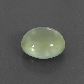 Prehnita verde natural 1,43ct, corte oval, transparente