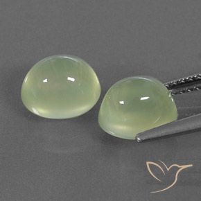 Pedras preciosas de Prehnite Medium Green  natural de 4.71 ct, oval, Transparente/Translúcido