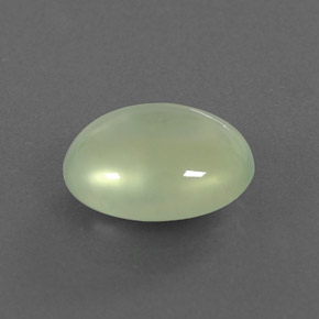 Prehnita verde natural 3,53ct, corte oval, transparente
