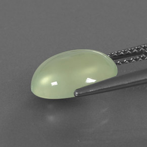 Prehnita verde natural 3,53ct, corte oval, transparente