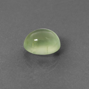 Prehnita verde natural 4,45ct, corte oval, transparente