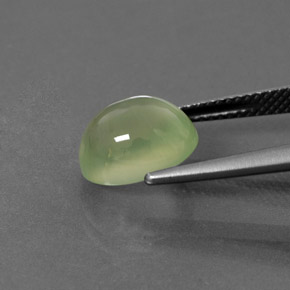 Prehnita verde natural 4,45ct, corte oval, transparente
