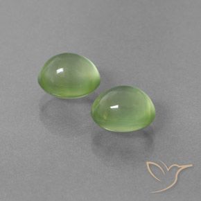 Pedras preciosas de Prehnite Verde médio natural de 5.11 ct, oval, Transparente