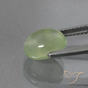 Prehnite Verde pálido Natural 2.94ct, oval, Transparente