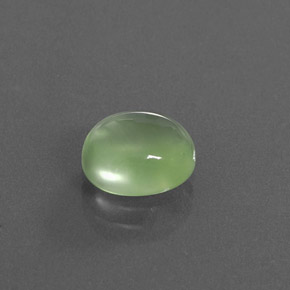 Prehnita verde natural 3,00ct, corte oval, transparente