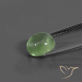 Prehnite Verde amarelado Natural 2.06ct, oval, Transparente