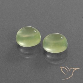 Pedras preciosas de Prehnite Verde médio natural de 2.91 ct, oval, Transparente