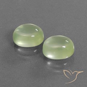 Pedras preciosas de Prehnite Pêra Pêra Verde natural de 4.64 ct, oval, Transparente/Translúcido