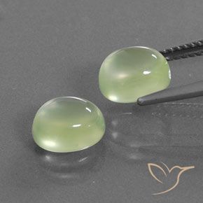 Pedras preciosas de Prehnite Pêra Pêra Verde natural de 4.64 ct, oval, Transparente/Translúcido