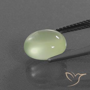 Prehnite Verde acinzentado Natural 2.95ct, oval, Transparente/Translúcido