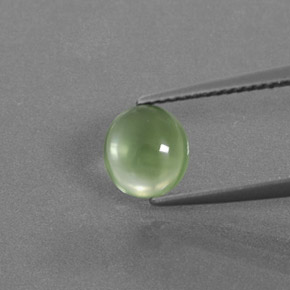 Prehnita verde natural 1,35ct, corte oval, transparente