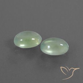 Pedras preciosas de Prehnite Verde Pêra Claro natural de 2.39 ct, oval, Transparente