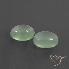 Pedras preciosas de Prehnite Verde amarelado claro natural de 4.12 ct, oval, Transparente