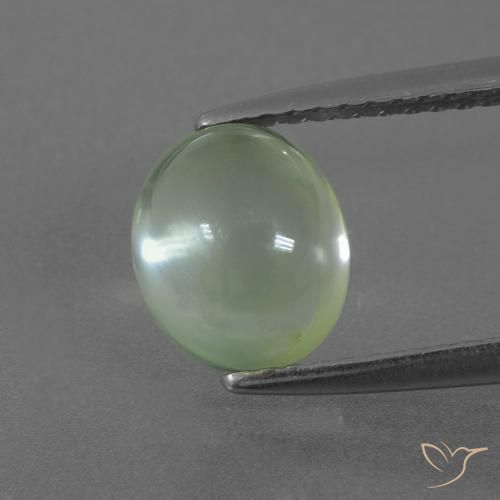 Prehnita verde natural 2,34ct, corte oval, transparente