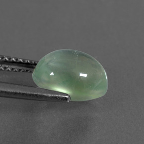 Prehnita verde natural 2,52ct, corte oval, transparente