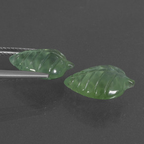 Pedras preciosas de prehnita verde natural de  ct, forma extravagante, translúcido