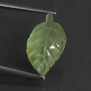 Prehnita verde natural 5,83ct, forma extravagante, translúcido