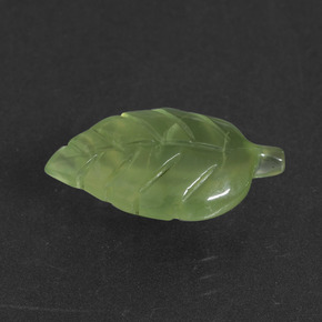 Prehnita verde natural 5,83ct, forma extravagante, translúcido