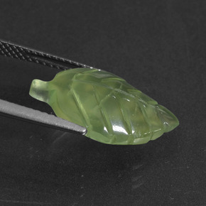 Prehnita verde natural 5,83ct, forma extravagante, translúcido