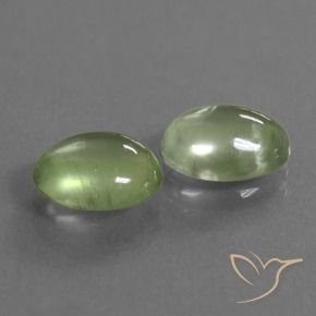 Pedras preciosas de Prehnite Luz verde natural de 2.85 ct, oval, Transparente