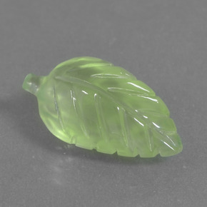 Prehnita verde natural 6,66ct, forma extravagante, transparente